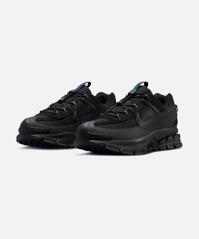 NIKE ZOOM VOMERO ROAM - TRIPLE BLACK