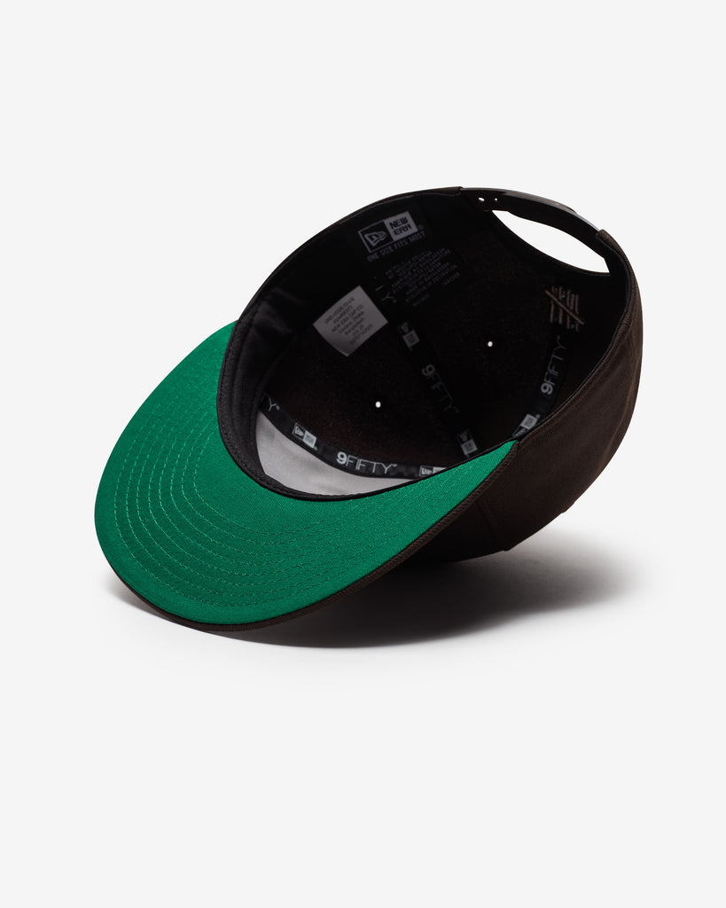 UNDEFEATED X NE BIG U SNAPBACK - BROWN