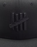 UNDEFEATED X NE MONOCHROME ICON FITTED - BLACK