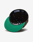 UNDEFEATED X NE MONOCHROME ICON FITTED - BROWN