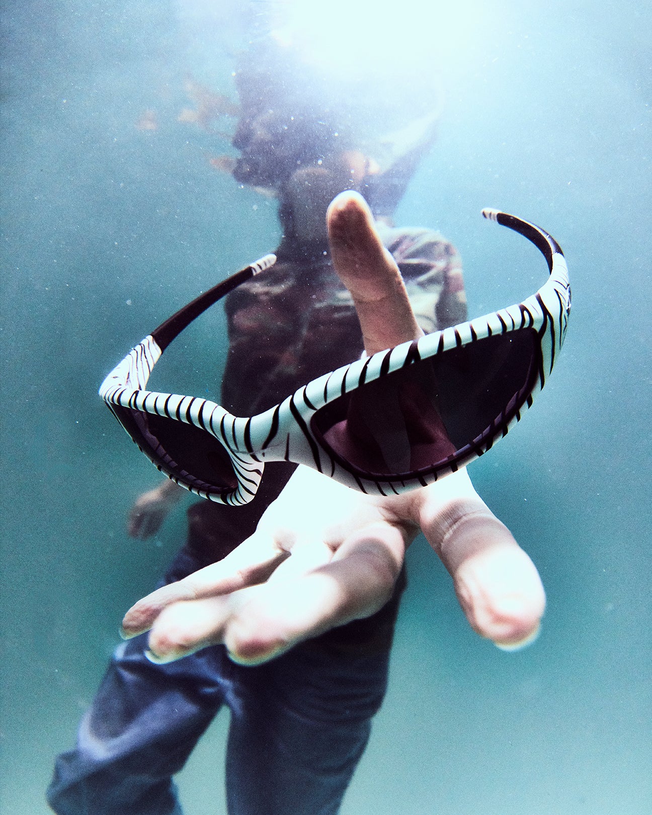 UNDEFEATED X OAKLEY STRAIGHT JACKET